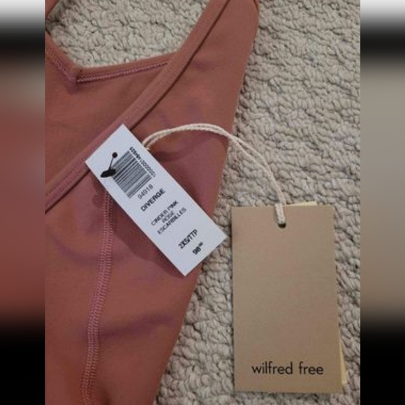 Aritzia Diverge jumpsuit (BNWT) - Picture 2 of 2